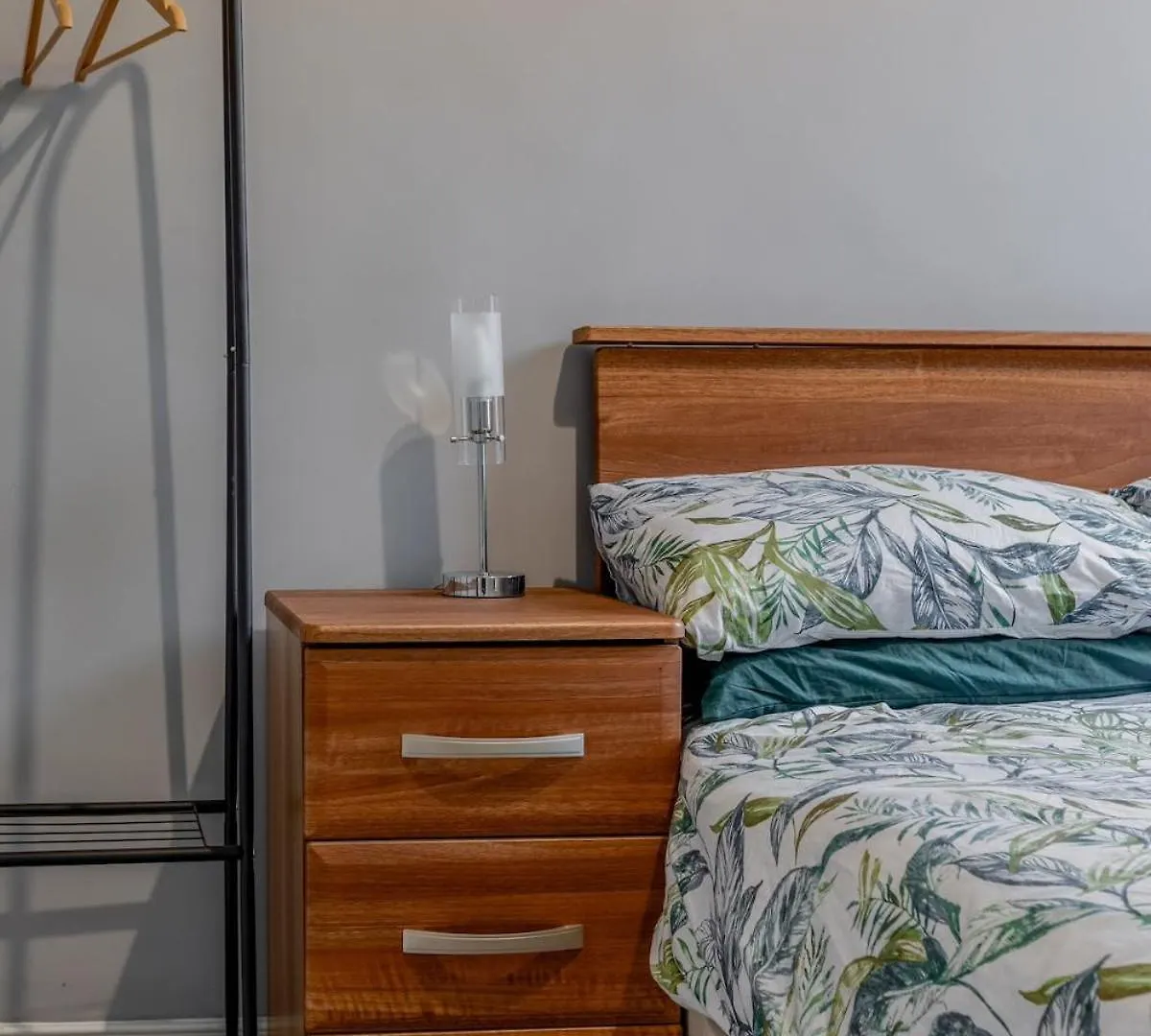 New! Chic And Spacious Townhouse Belfast