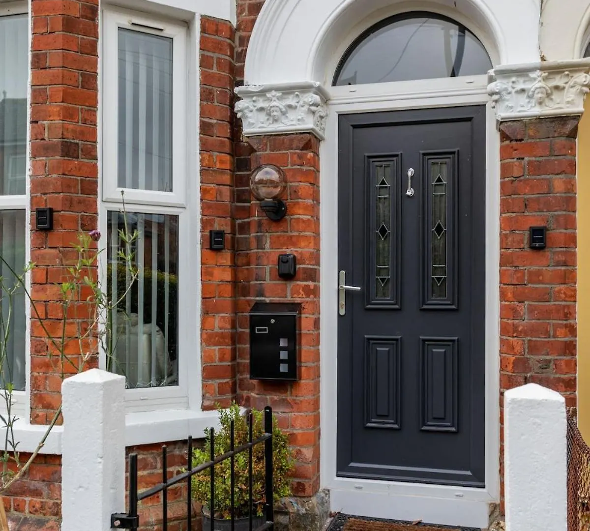 Apartmán New! Chic And Spacious Townhouse Belfast