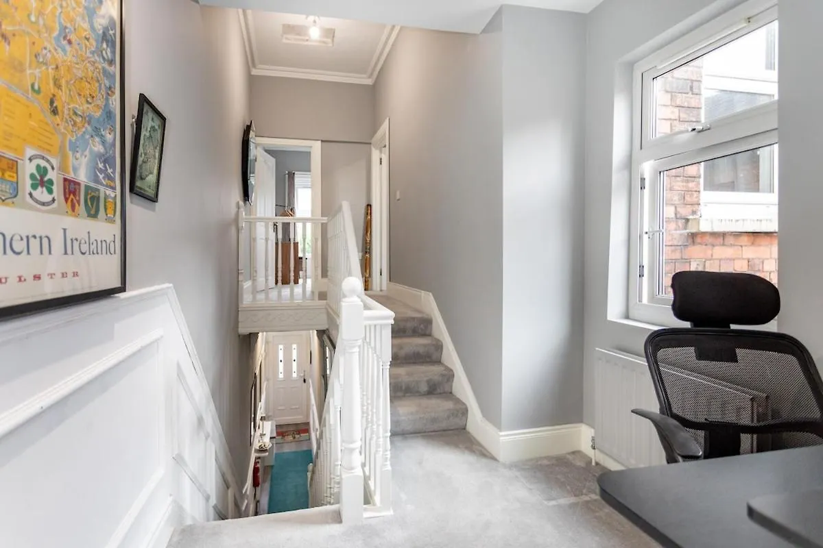 New! Chic And Spacious Townhouse Μπέλφαστ Διαμέρισμα
