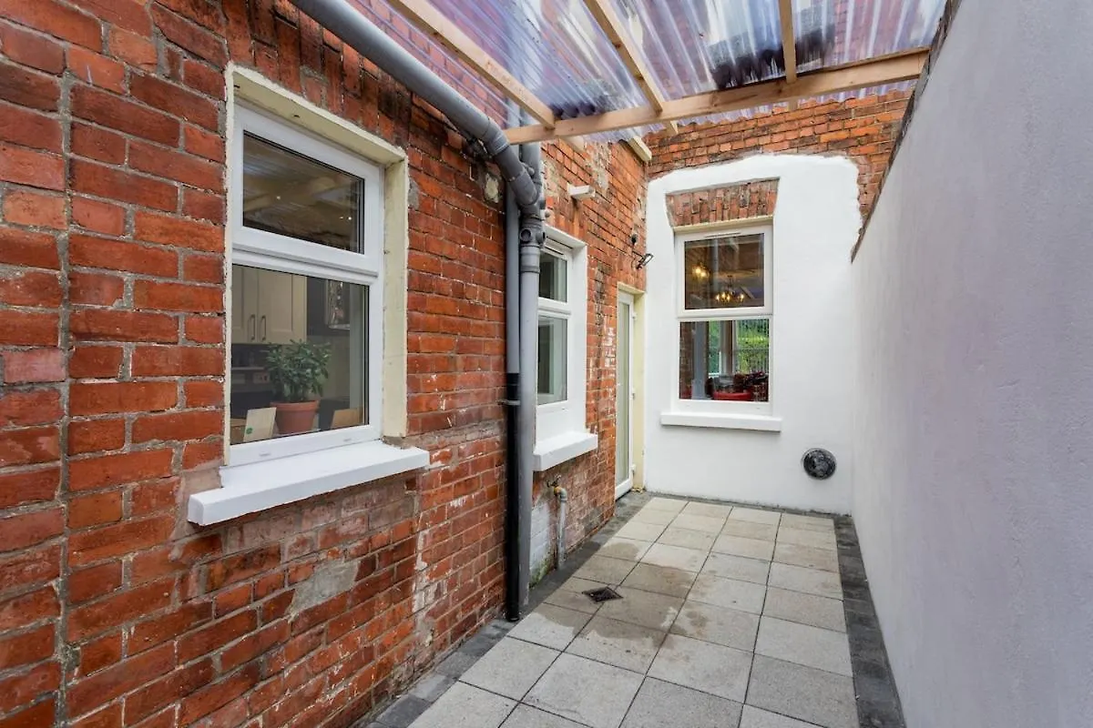 New! Chic And Spacious Townhouse Μπέλφαστ 0*,  Ηνωμένο Βασίλειο