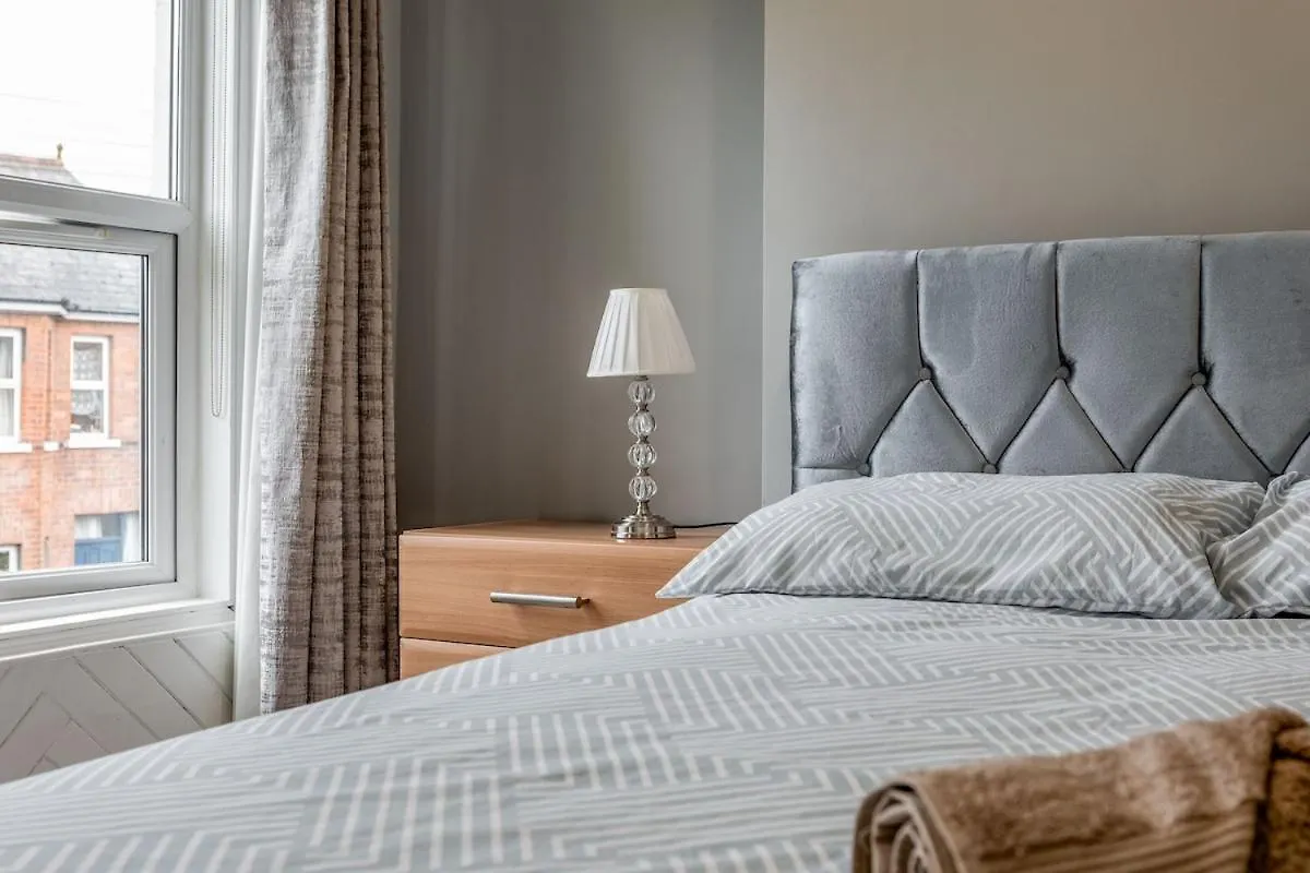New! Chic And Spacious Townhouse Μπέλφαστ 0*,